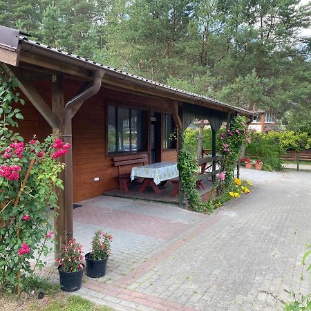 Domek Letniskowy Nad Jeziorem Wiejskim Lakie エクステリア 写真