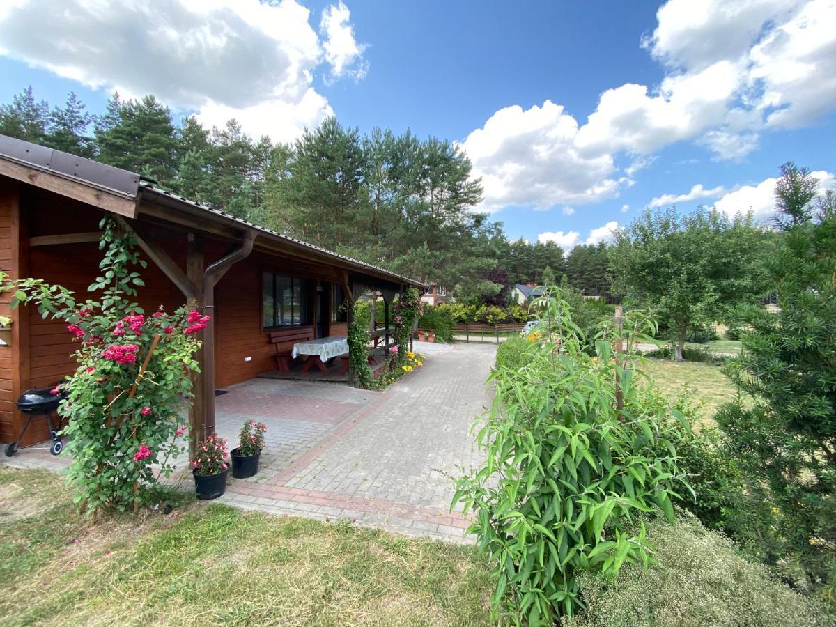 Domek Letniskowy Nad Jeziorem Wiejskim Lakie エクステリア 写真