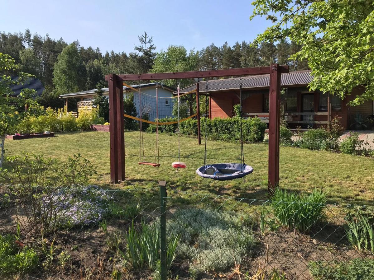 Domek Letniskowy Nad Jeziorem Wiejskim Lakie エクステリア 写真